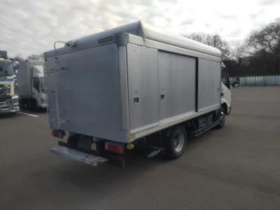 Hino DUTRO