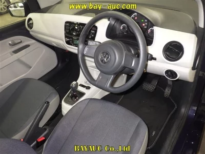 Volkswagen UP  с аукциона в Японии