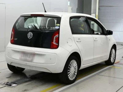 Volkswagen UP  с аукциона в Японии