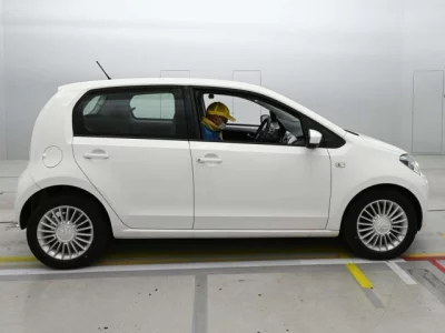 Volkswagen UP  с аукциона в Японии