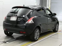 Chrysler Ypsilon лот № 90716 оценка 4  с аукциона в Японии 1