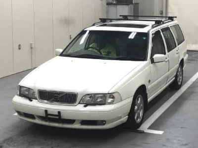 Volvo V70  с аукциона в Японии