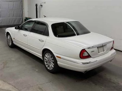Jaguar XJ SERIES  с аукциона в Японии