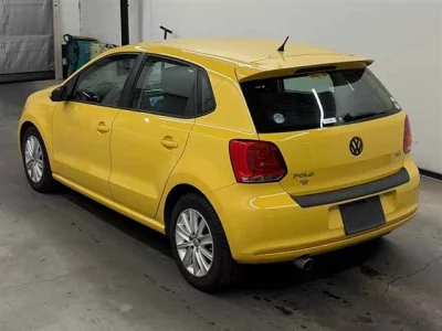Volkswagen Polo  с аукциона в Японии