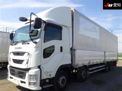 Isuzu Giga
