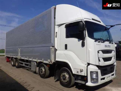 Isuzu Giga