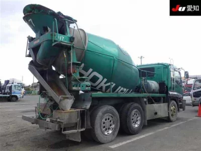 Isuzu Giga