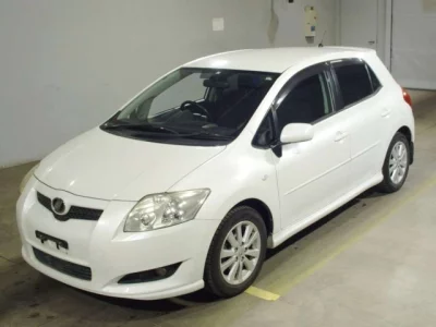 Toyota AURIS  с аукциона в Японии