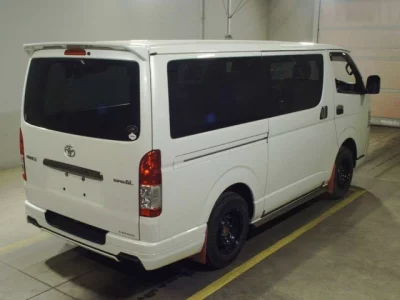 Toyota HiAce Van
