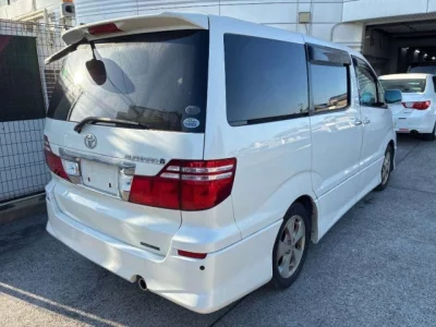 Toyota ALPHARD  с аукциона в Японии