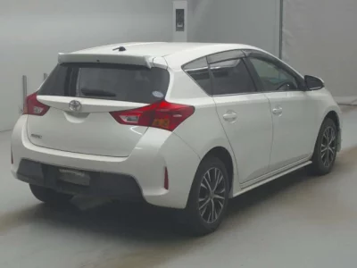 Toyota AURIS  с аукциона в Японии