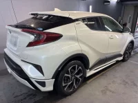 Toyota C-HR лот № 50002 оценка 3.5  с аукциона в Японии 1