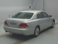 Toyota CROWN лот № 77058 оценка R  с аукциона в Японии 1