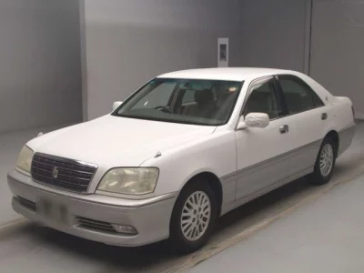 Toyota CROWN  с аукциона в Японии