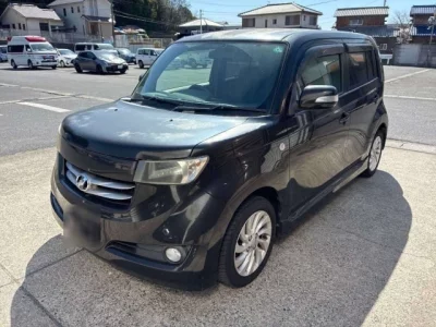 Toyota BB  с аукциона в Японии