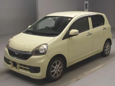 Toyota PIXIS EPOCH  с аукциона в Японии