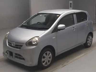 Toyota PIXIS EPOCH  с аукциона в Японии