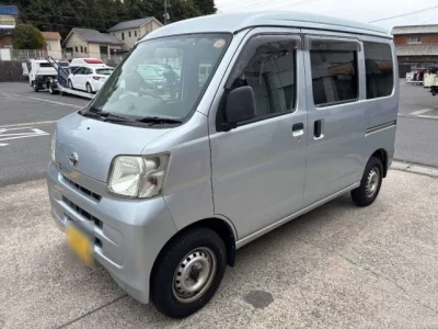 Toyota Pixis Van