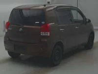 Toyota PORTE лот № 77001 оценка RA  с аукциона в Японии 1