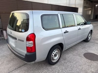 Toyota SUCCEED