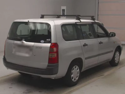 Toyota SUCCEED  с аукциона в Японии