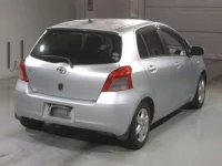Toyota VITZ лот № 4078 оценка 3.5  с аукциона в Японии 1