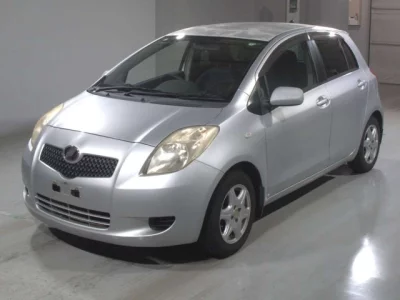Toyota VITZ  с аукциона в Японии