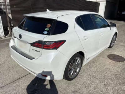 Lexus CT  с аукциона в Японии