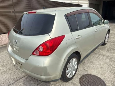 Nissan Tiida