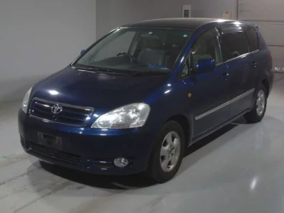 Toyota IPSUM  с аукциона в Японии