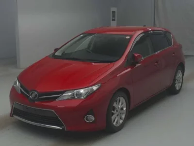 Toyota AURIS  с аукциона в Японии