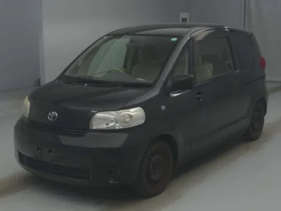 Toyota PORTE  с аукциона в Японии