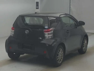 Toyota IQ  с аукциона в Японии