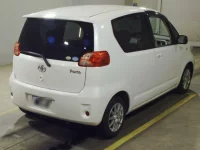 Toyota PORTE лот № 7070 оценка RA  с аукциона в Японии 1