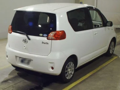 Toyota PORTE  с аукциона в Японии