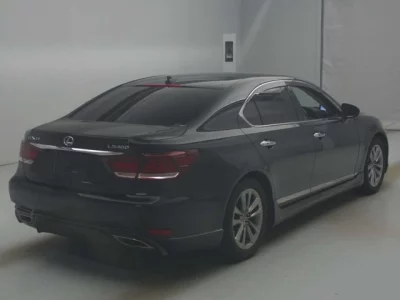 Lexus LS460L