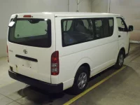 Toyota HIACE VAN лот № 7109 оценка R  с аукциона в Японии 1