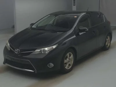 Toyota AURIS  с аукциона в Японии