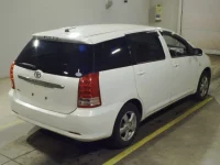 Toyota WISH лот № 7098 оценка 3  с аукциона в Японии 1