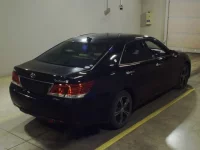 Toyota CROWN лот № 7013 оценка 3.5  с аукциона в Японии 1