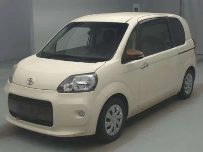 Toyota PORTE  с аукциона в Японии