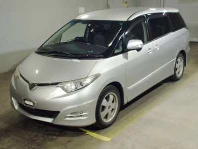 Toyota ESTIMA  с аукциона в Японии