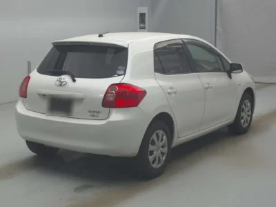 Toyota AURIS  с аукциона в Японии