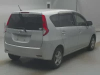 Toyota PASSO SETTE лот № 77087 оценка 3.5  с аукциона в Японии 1