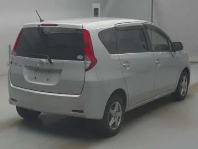 Toyota PASSO SETTE  с аукциона в Японии