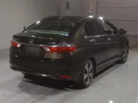 Honda GRACE лот № 4186 оценка 3.5  с аукциона в Японии 1