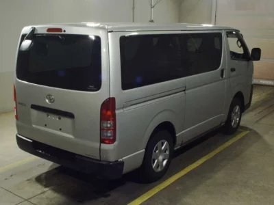 Toyota HIACE VAN  с аукциона в Японии