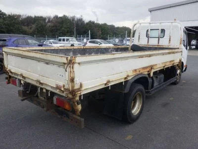 Toyota DYNA  с аукциона в Японии