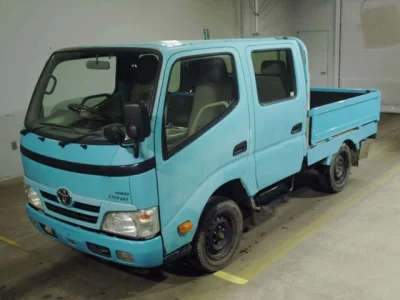 Toyota DYNA  с аукциона в Японии