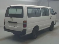 Toyota HIACE лот № 72082 оценка 3.5  с аукциона в Японии 1